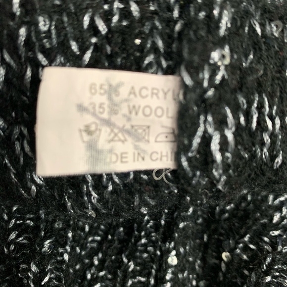 Peace Dove Elegant Black and Metallic  Long Sleeves Top Size SP. - Picture 3 of 6